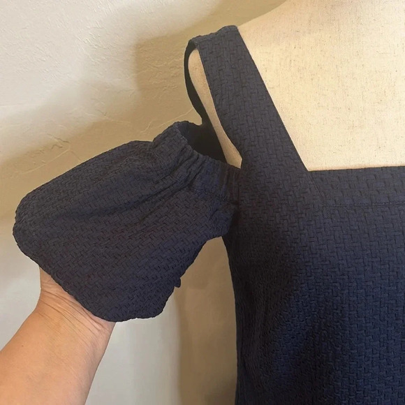 JCREW NAVY BLUE WOVEN TEXTURED COLD SHOULDER DRESS SIDE ZIP - Picture 4 of 10